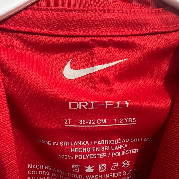 NWT Nike Two Piece Matching T-shirt and Shorts Set - Picture 6 of 6